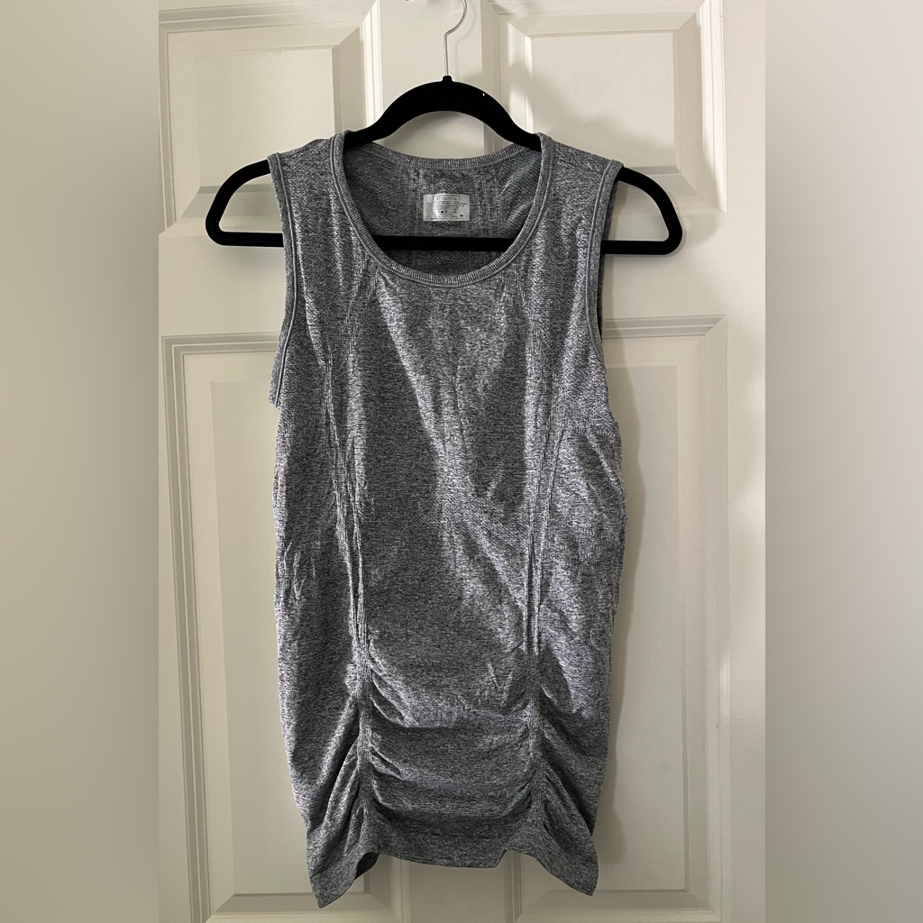 Athleta Heathered Gray Ruched Workout Tank With Ribbed Detail Sz M Workout Yoga